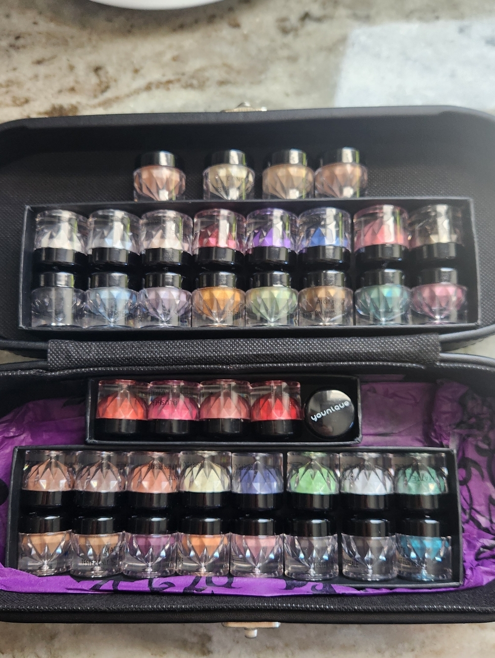 Younique Multi-Color Loose Pigment Collection - Rainbow Mix With Case